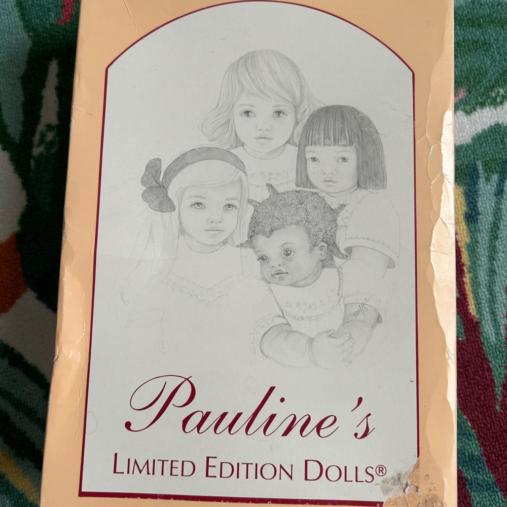 Limited Edition Dolls - Cream Box - Picture 6 of 6